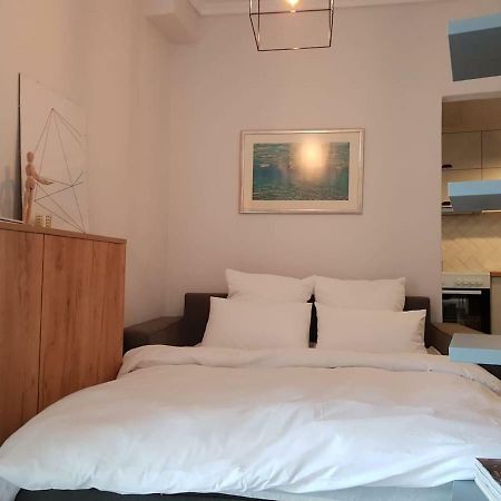 Old Town Studio Apartment Xanthi Bagian luar foto