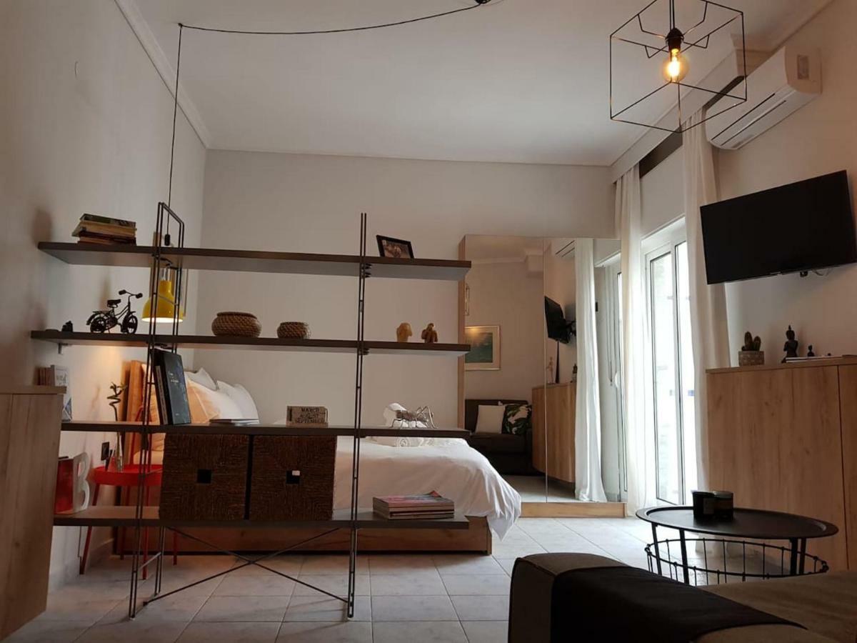 Old Town Studio Apartment Xanthi Bagian luar foto